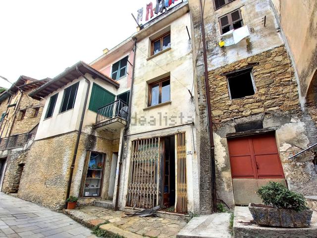 Casa di paese in vendita di 50 m² in Via roma
