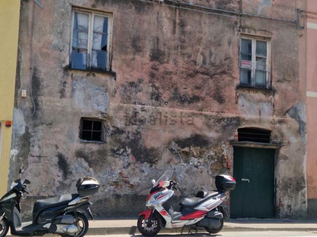 Casa di paese in vendita di 54 m² in Via Moggia, 44