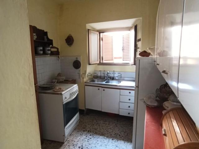 Casa di paese in vendita di 60 m² in Via di Pariana