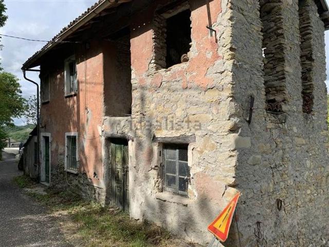 Casa di paese in vendita di 60 m² in Frazione Pratolungo