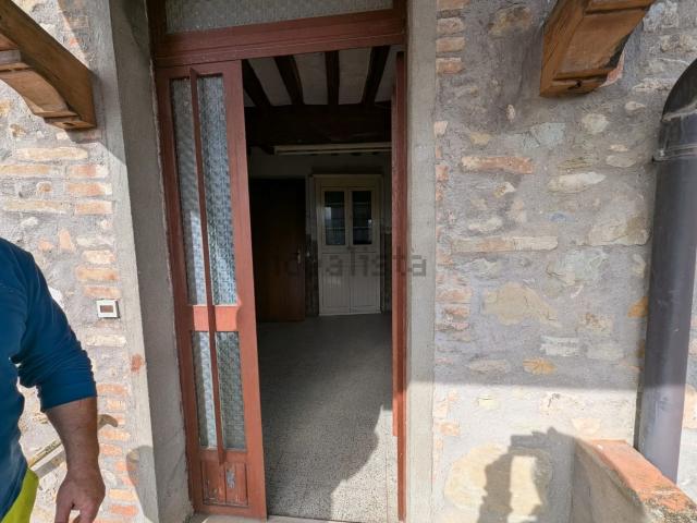 Casa di paese in vendita di 68 m² in Via del Nestore in Morcella, 2