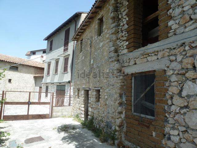Casa di paese in vendita di 70 m² in Via vittorio veneto, 7