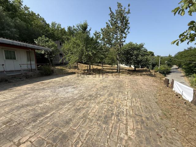 Casa di paese in vendita di 75 m² in Via Trocchia