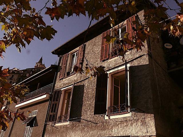 Casa di paese in vendita di 77 m²