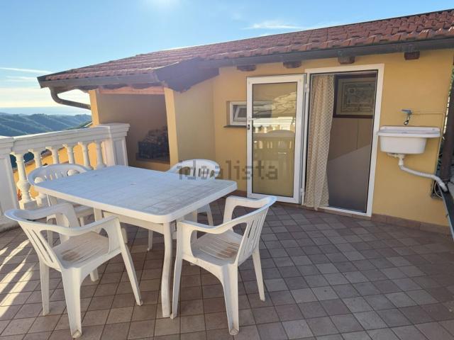 Casa di paese in vendita di 77 m² in Piazza Santi Nazario e Sauro Valloria, 5