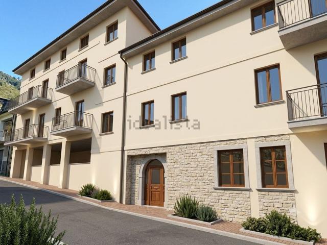 Casa di paese in vendita di 800 m² in Vicolo Quattrocchi