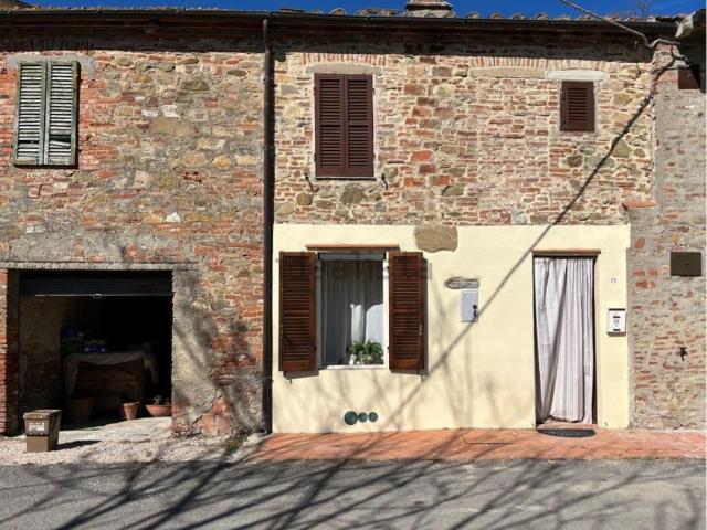 Casa di paese in vendita di 80 m² in Via mazzini