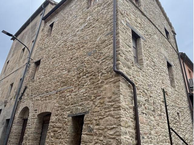 Casa di paese in vendita di 90 m² in Corso garibaldi, 4