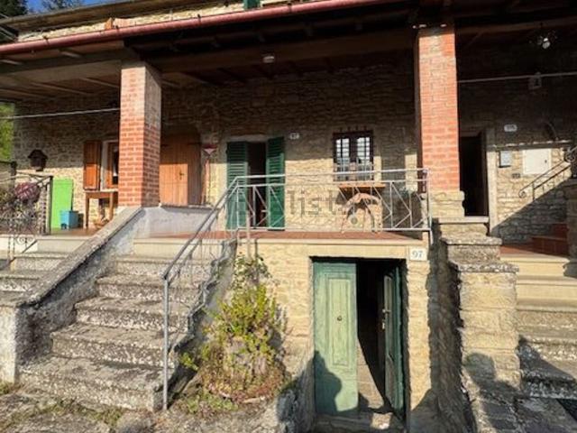 Casa di paese in vendita di 90 m² in Località Barbiano