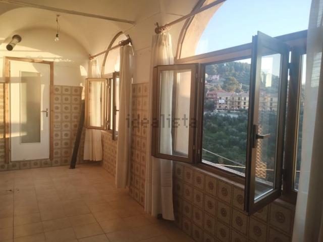 Casa di paese in vendita di 92 m² in Via Torquato Tasso, 21