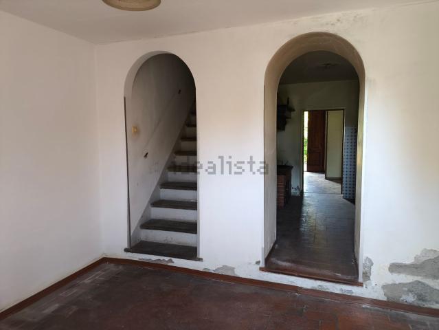 Casa di paese in vendita di 93 m² in Via Romana