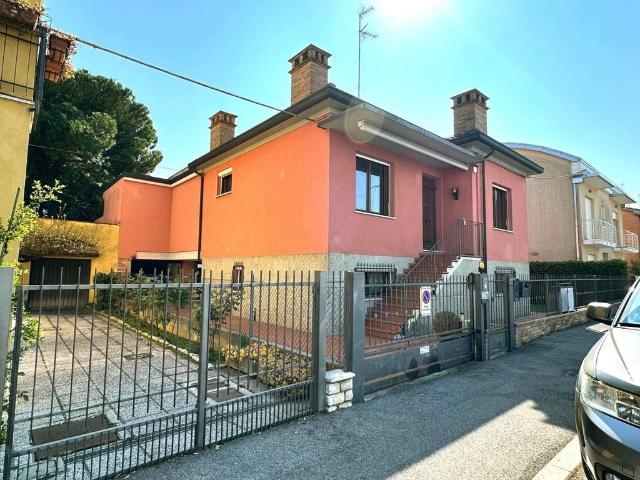 Casa di prestigio di 207 mq in vendita Via Antonio Codronchi, Ravenna, Emilia Romagna