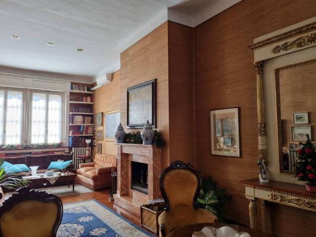 Casa di prestigio di 246 mq in vendita Lodi, Lombardia