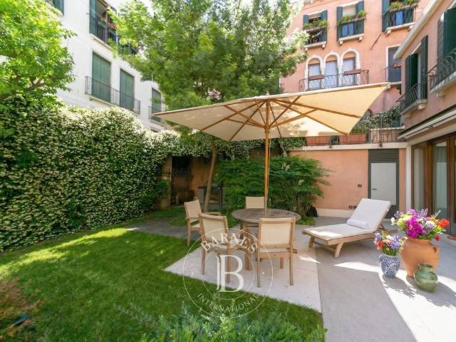 Casa di prestigio di 315 mq in vendita San Polo, 1515, Venezia, Veneto
