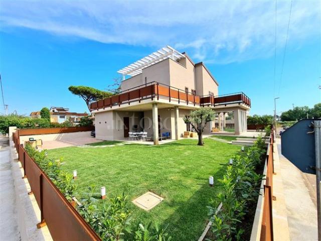 Casa di 140 mq a Cioccati, Zucchetti Nettuno