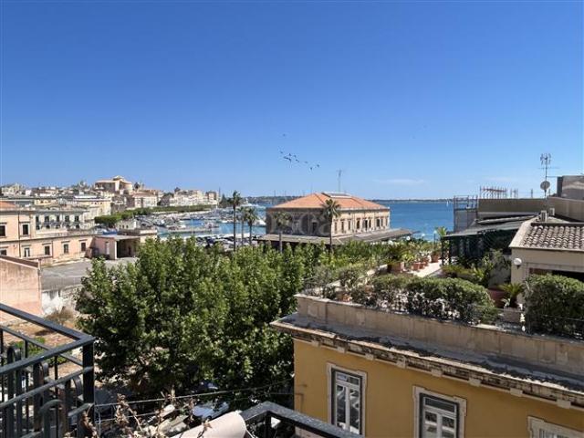 Casa di 162 mq a Umberto, Ermocrate, Ortigia Siracusa