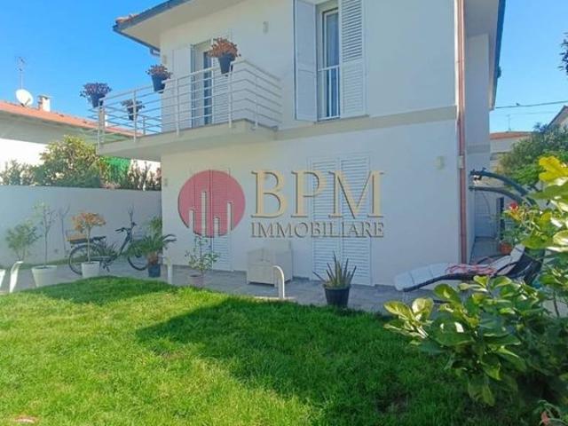 Prestigiosa villa di 180 mq in vendita, Via Ulvi Liegi, 13, Livorno, Toscana
