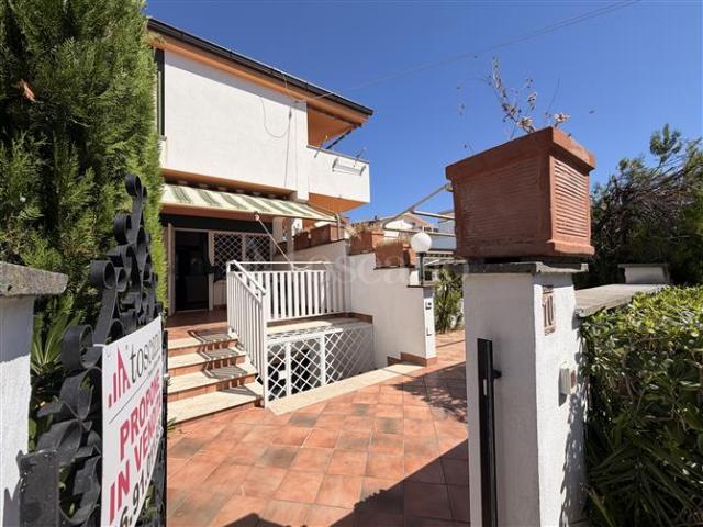 Casa di 100 mq a Tor San Lorenzo Lido Ardea