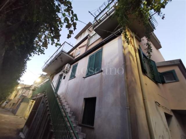 Casa di 120 mq a Siano, Pontegrande, Sant'Elia Catanzaro