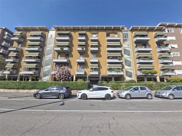 Casa di 120 mq a Urago Mella, Primo Maggio, Sant'Anna, Villaggio Badia Brescia