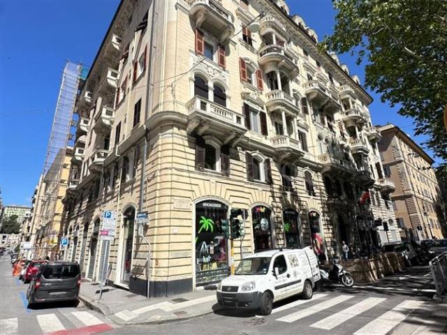 Casa di 127 mq a Centro Genova