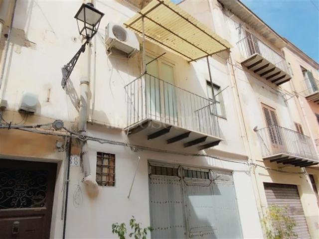 Casa di 133 mq a Centro Monreale