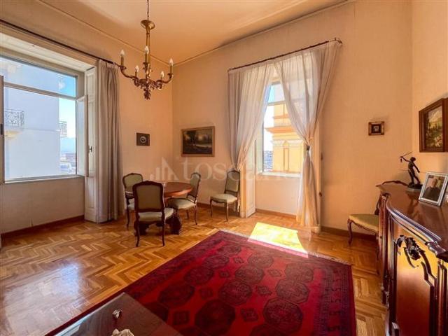 Casa di 135 mq a Centro Napoli