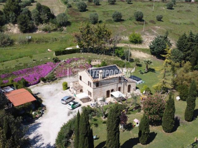 Casa di 250 mq in vendita Via Fonte Serpe, Porto Sant'Elpidio, Marche
