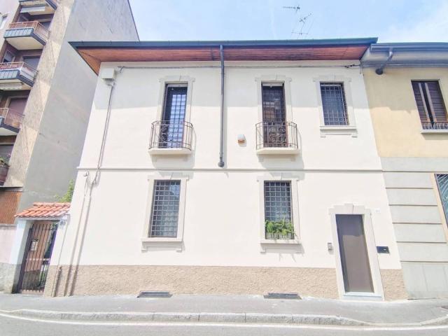 Casa di 252 mq in vendita Via Cardinale Andrea Carlo Ferrari, 91, Sesto San Giovanni, Lombardia