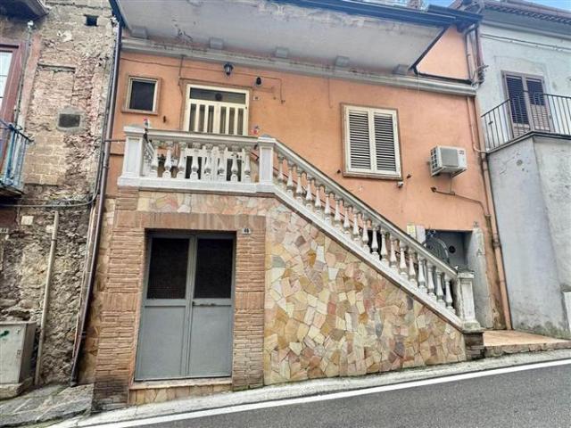 Casa di 236 mq a Altavilla Irpina