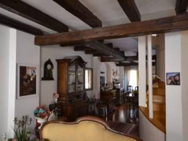 Casa di lusso di 270 mq in vendita Piazza della Vittoria, Treviso, Veneto