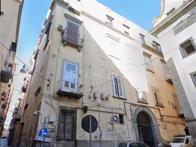 Casa di 400 mq a Centro Napoli