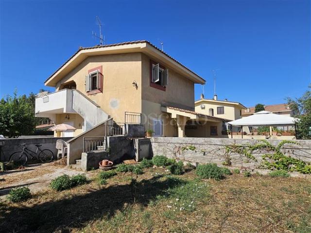 Casa di 50 mq a NUOVA CALIFORNIA Ardea