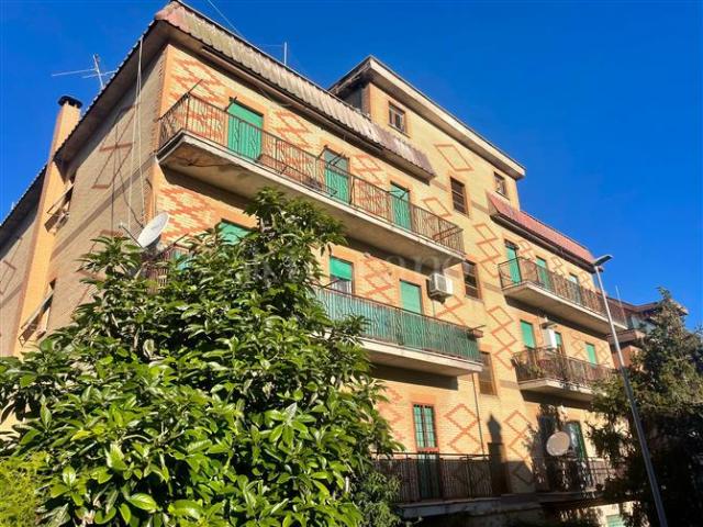 Casa di 65 mq a Casilina Fuori Gra, Torre Gaia, Torre Angela, Borghesiana Roma