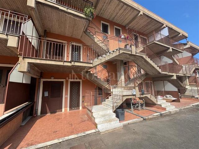 Casa di 60 mq a Centro Aci Catena