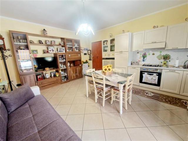 Casa di 60 mq a Elcetina Valdambrini Zona Fiori Santa Marinella