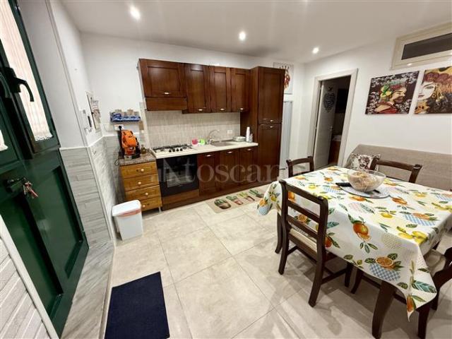 Casa di 60 mq a Fiera, Arenella Palermo