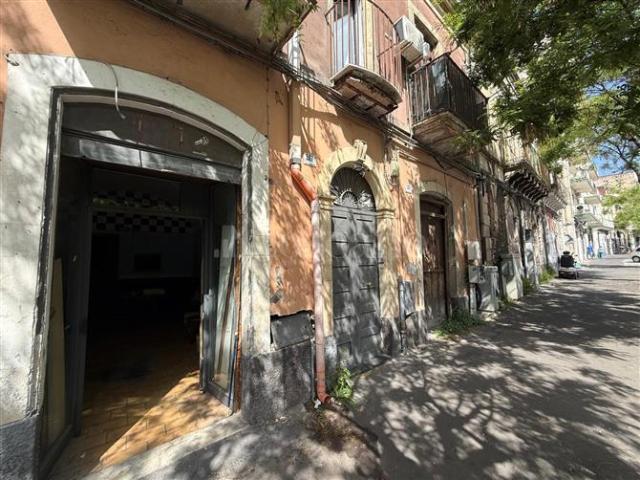 Casa di 62 mq a Ferrarotto, Palestro, Calcare Catania