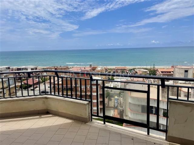 Casa di 75 mq a Torvaianica Celori Mare Pomezia