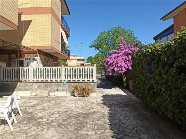 Casa di 75 mq a TORVAIANICA NORD Pomezia