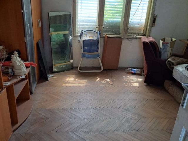Casa din cărămidă 2 cam, zona Calea Clujului Metro teren 500mp, fs 18m