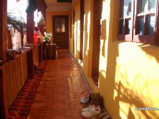 casa din caramida la tara, localitatea Godinesti
