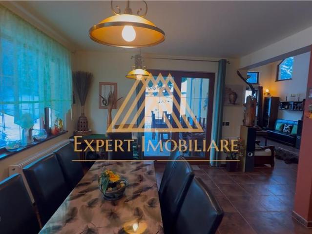 Casa dintre brazi intr un taram de poveste
