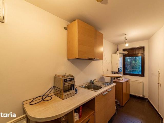 Casa D+P+2E+M in zona Titulescu Banu Manta