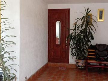 Casa Excelente estado y ubicación, SOLO CONTADO documentación en regla