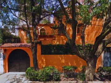 Casa E Remate Bancario En Guadalupe Inn
