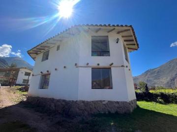 ¡Casa Ecológica En Venta En Huayoccari Urubamba Cusco!