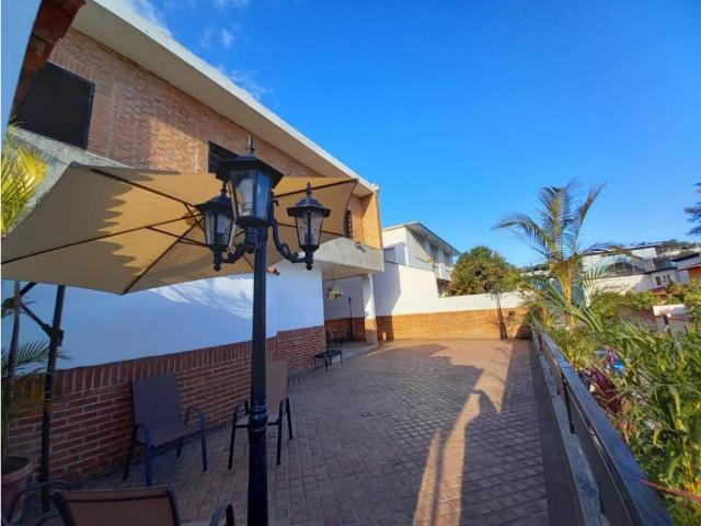 CASA EL MARQUES 750 M2 C.541 M2 T, 6 HAB, 7 BAÑOS Y 5 P/E