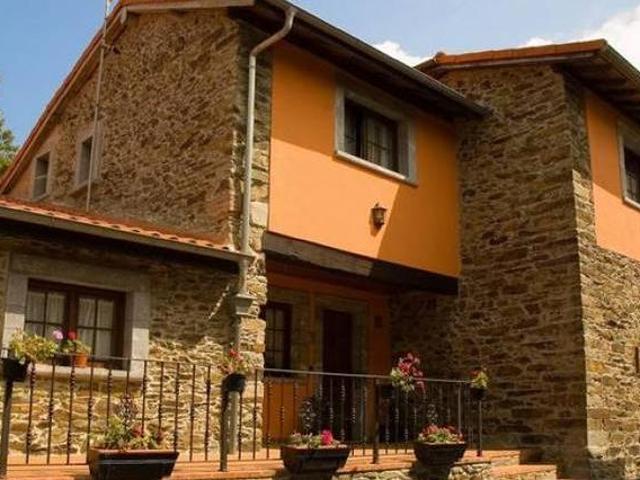 Casa El Piconeiro Pravia Asturias