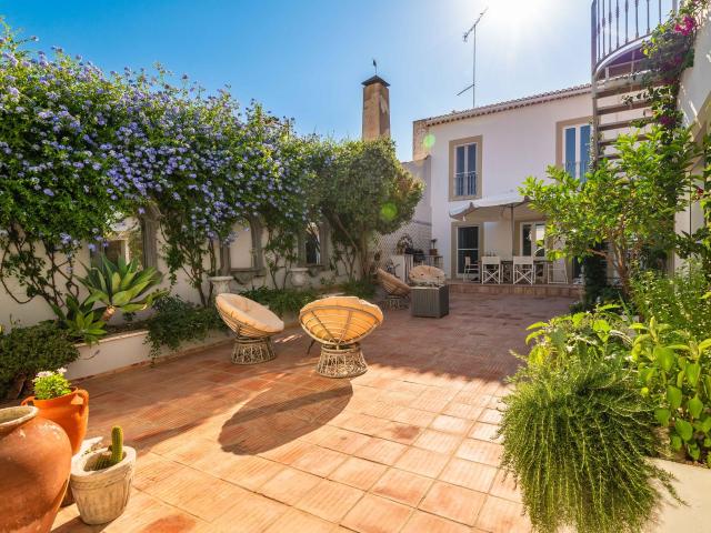 Casa elegante no centro histórico de Castro Verde com piscina Castro Verde, Castro Verde